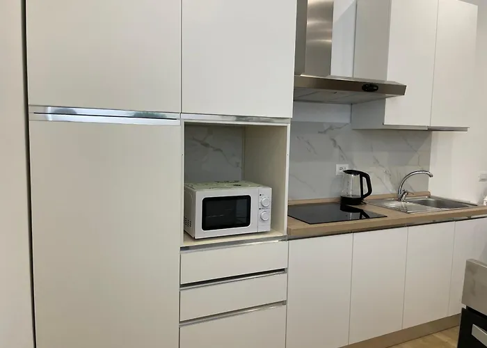 Family Domus Via Latina Apartment
